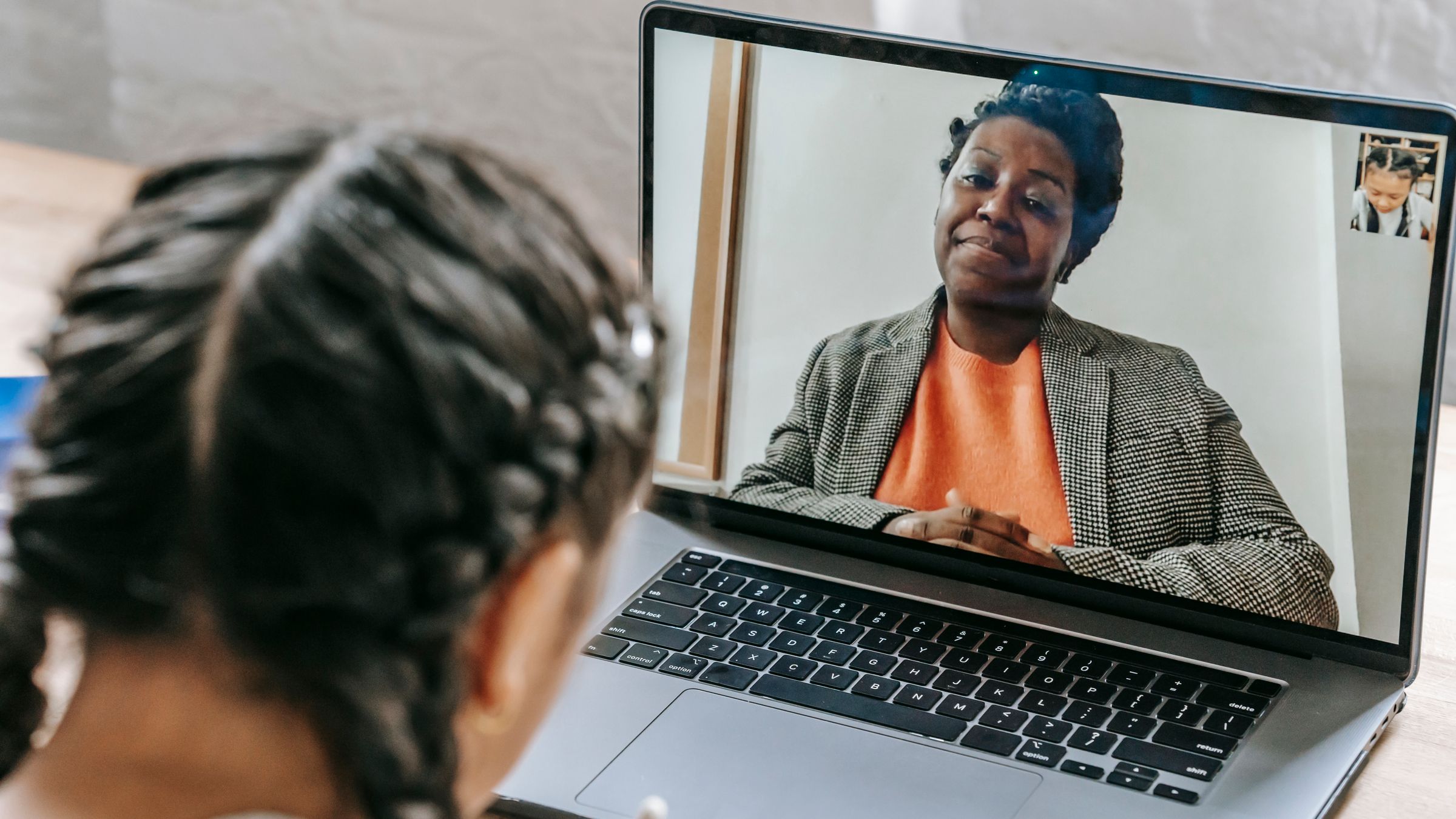 Customer Success vs Customer Support: Key Differences