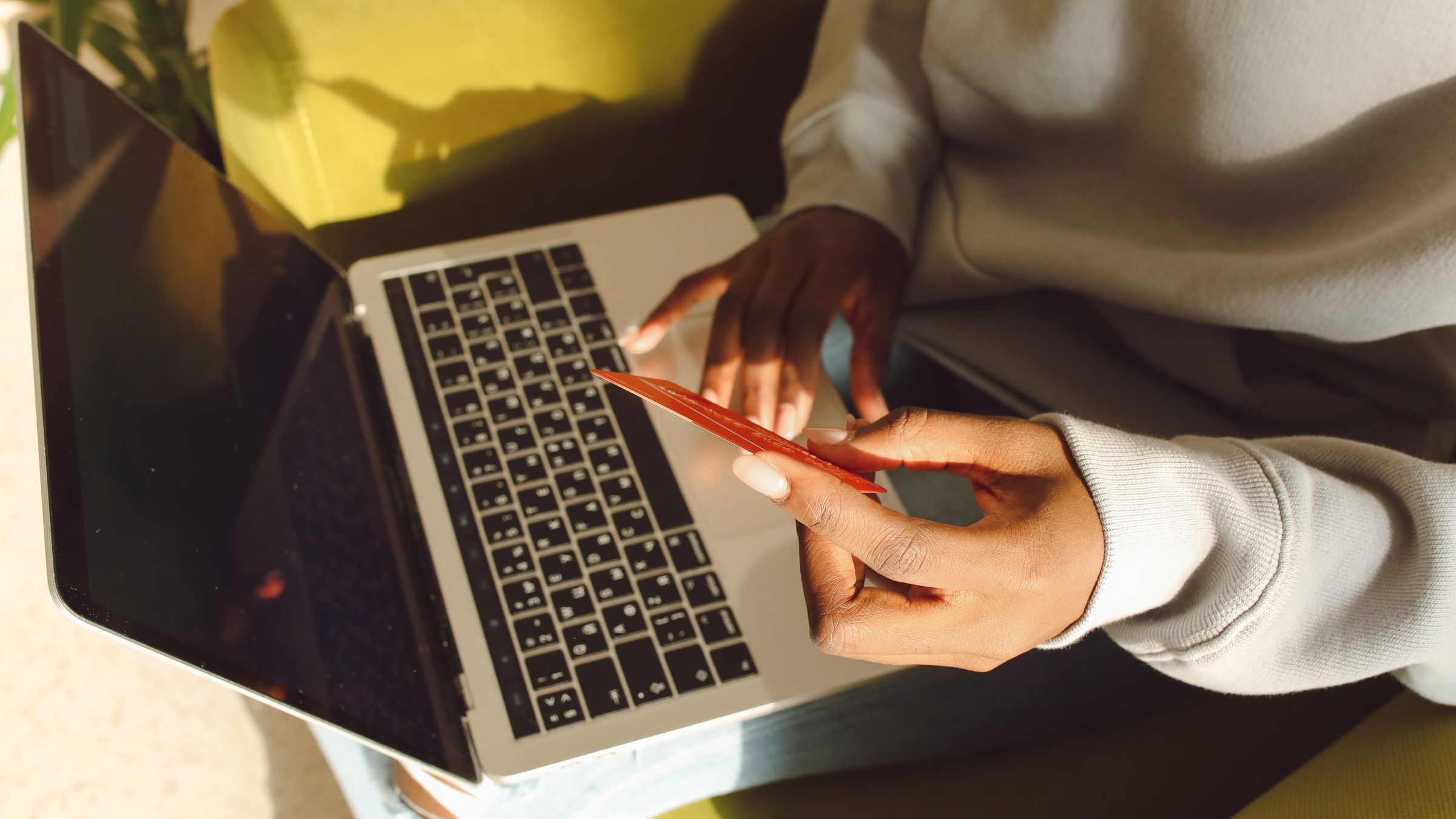 How to Add Live Chat to a Shopify Website