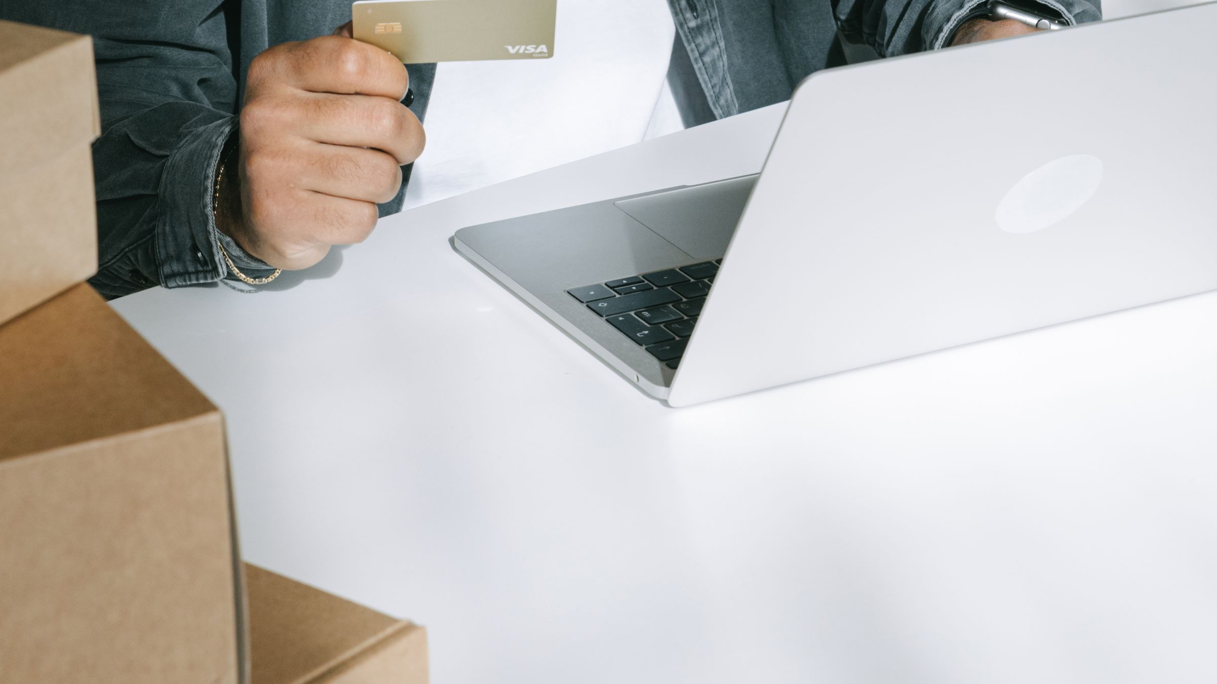 Ecommerce Customer Service: 12 Best Practices
