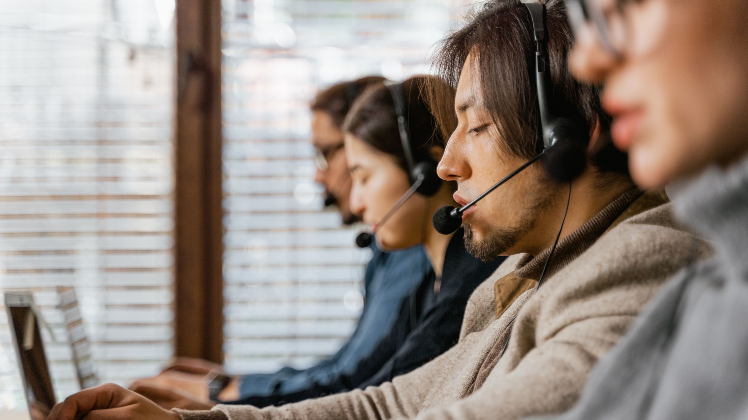 Live Chat Metrics & KPIs You Should Track